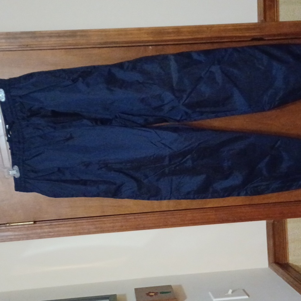 Athletic pants for men